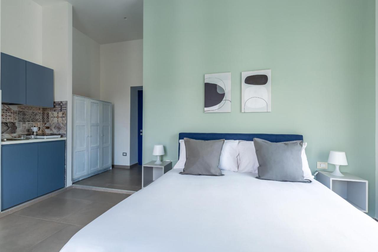Maria's Bright Flats At The Cathedral Apartment Neapel