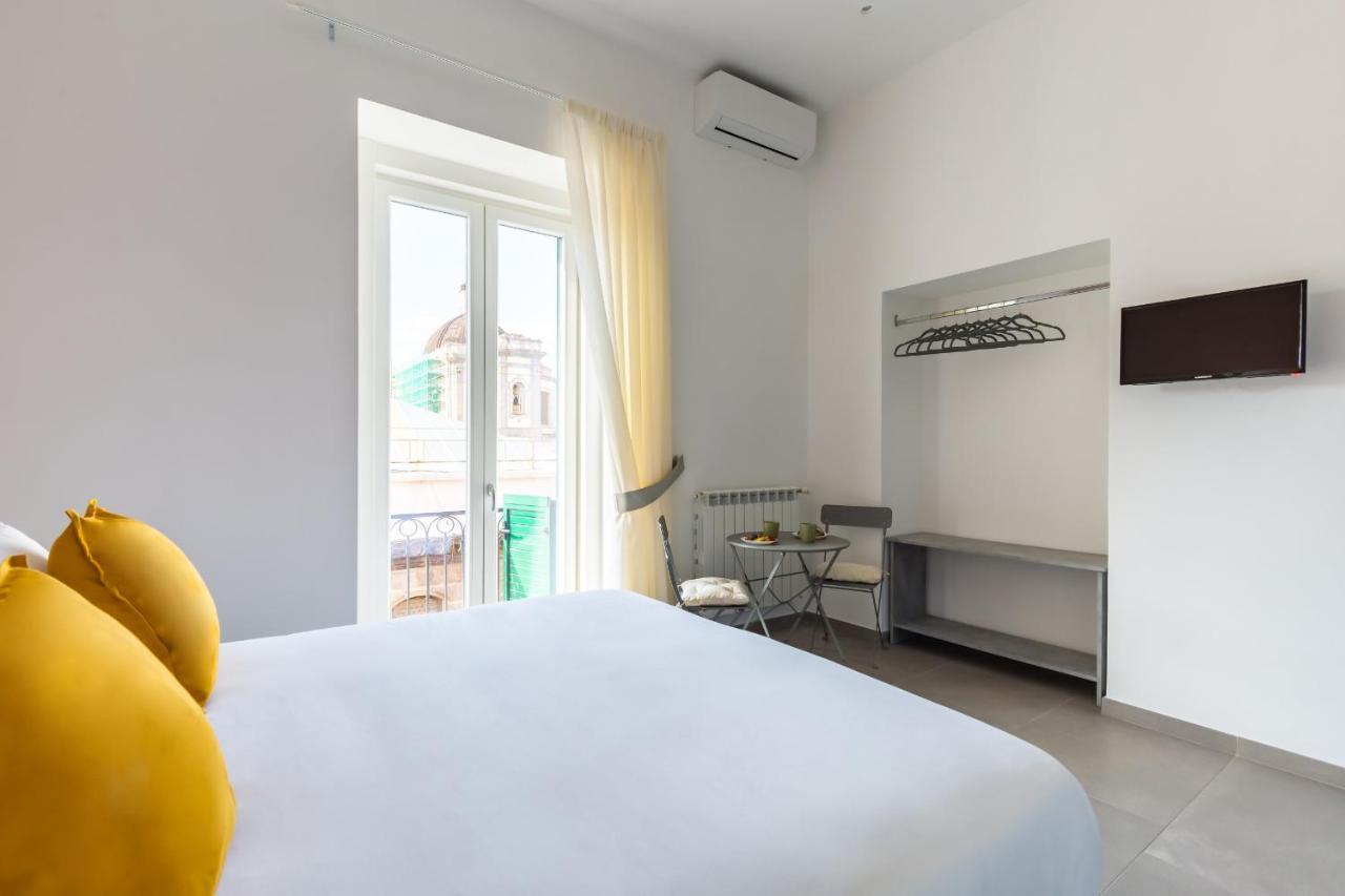 Maria's Bright Flats At The Cathedral Apartment Neapel