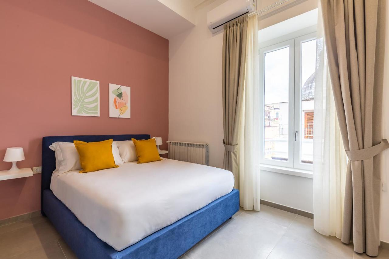 Maria's Bright Flats At The Cathedral Appartement Napels